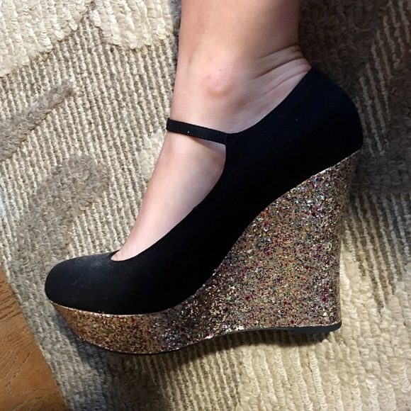 Wedges - Picture 1 of 5